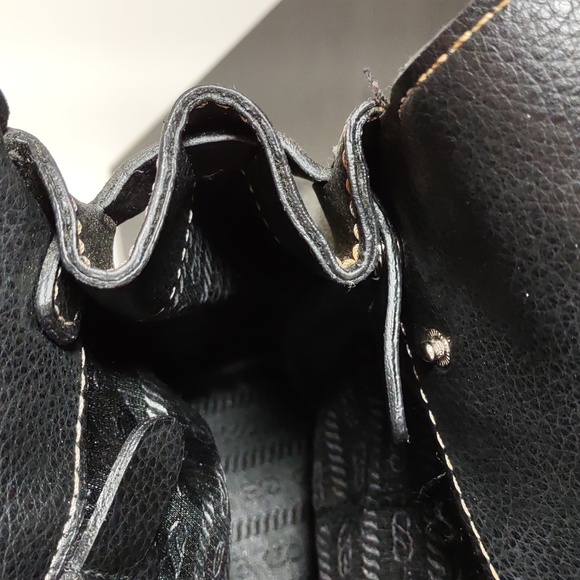 Pebbled Faux Leather Bag - Picture 10 of 10